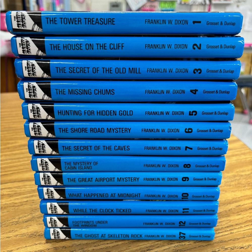 HARDY BOYS Set of 13 Hardcover #1-12, 37 EUC